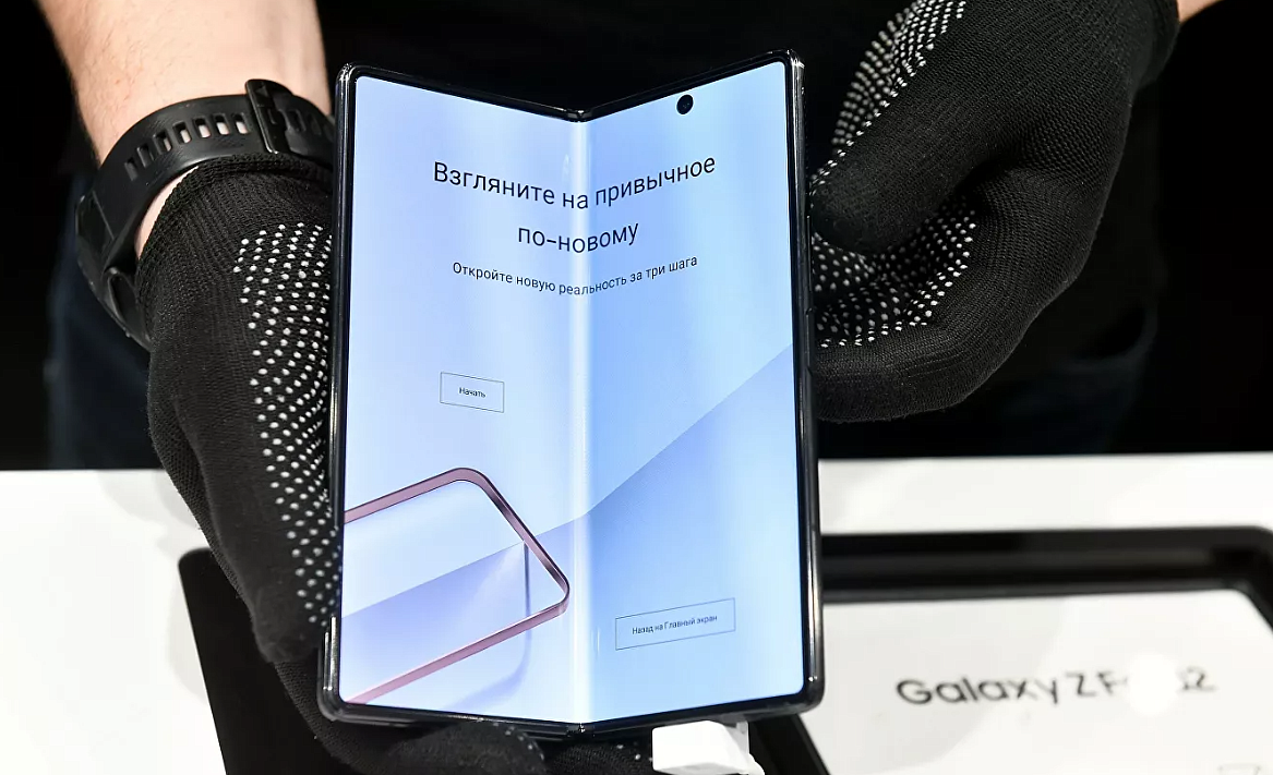 Samsung выпустит смартфон-гармошку Samsung выпустит смартфон-гармошку