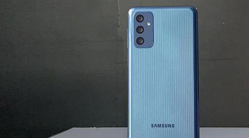 Samsung Galaxy M52 5G показали в работе до анонса Samsung Galaxy M52 5G показали в работе до анонса
