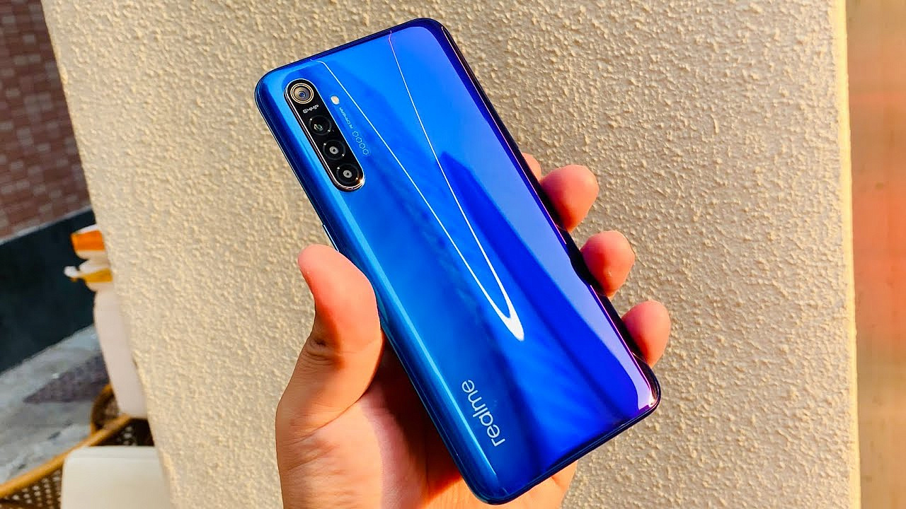 Realme выпустит смартфон с подэкранной камерой Realme выпустит смартфон с подэкранной камерой